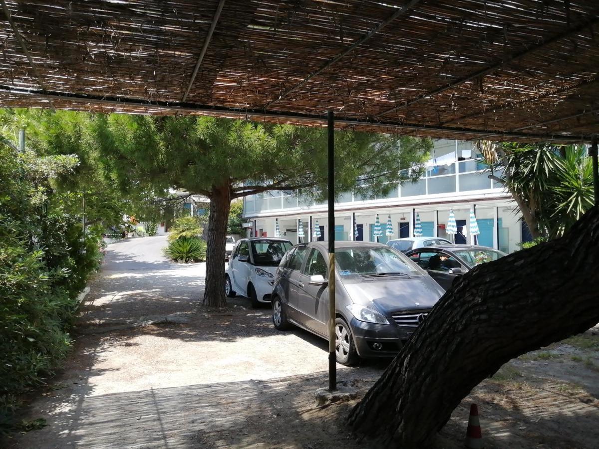 Villaggio Turistico La Vesca Sanremo Exterior foto
